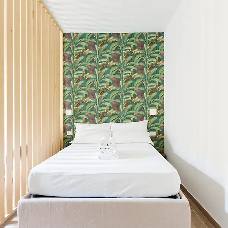 Guesthost - Forlanini M4 Modern With Balcony Διαμέρισμα