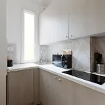 Διαμέρισμα Guesthost - Forlanini M4 Modern With Balcony