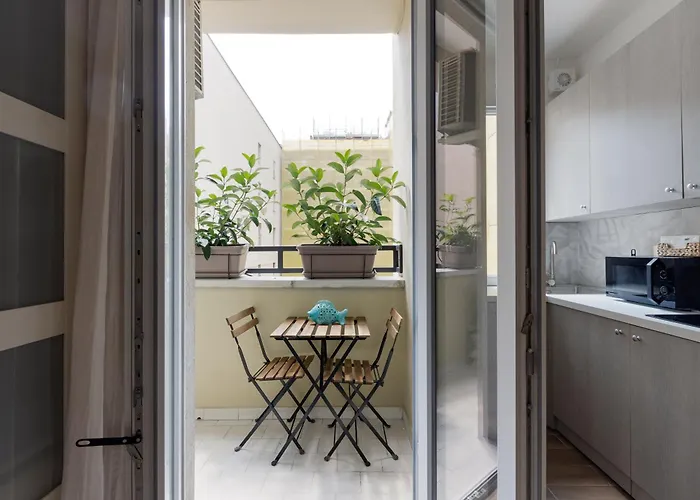 Guesthost - Forlanini M4 Modern With Balcony Lejlighed